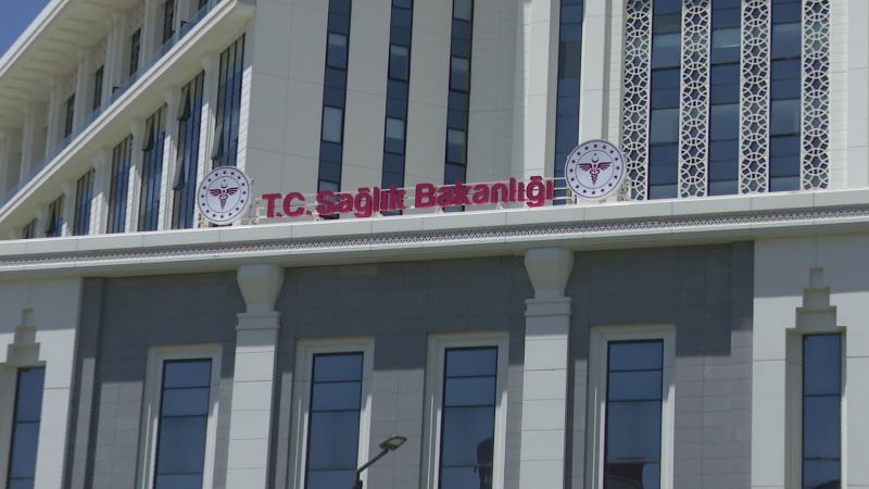 SAĞLIK BAKANLIĞI 42 BİN 500 YENİ PERSONEL ALACAK: EN ÇOK KADRO TIBBİ SEKRETER, HEMŞİRE VE EBELERE 