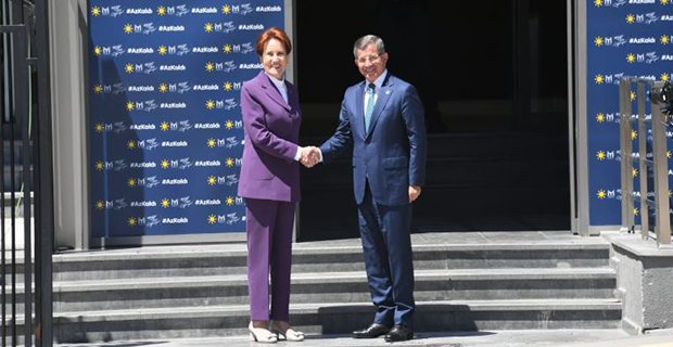DAVUTOĞLU: “TÜRKİYE’NİN 13. CUMHURBAŞKANI, GÜÇLENDİRİLMİŞ PARLAMENTER SİSTEMDEN YANA OLAN, DEMOKRASİ ÂŞIKLARININ ADAYI OLACAK”
