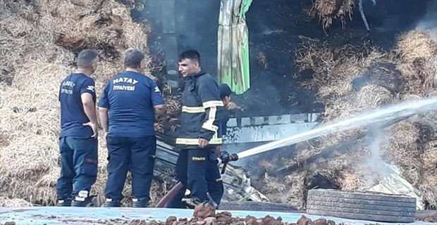 HATAY’DA DEPO YANGINI KONTROL ALTINDA