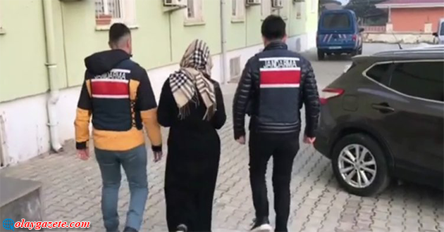 KADIN HIRSIZLIK YAPARKEN BU SEFER SERT KAYAYA ÇARPTI