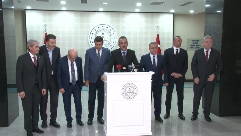 BAKAN ÖZER: ÖZEL OKUL ÜCRETLERİNDE YÜZDE 65 ZAM KARARI ALDIK