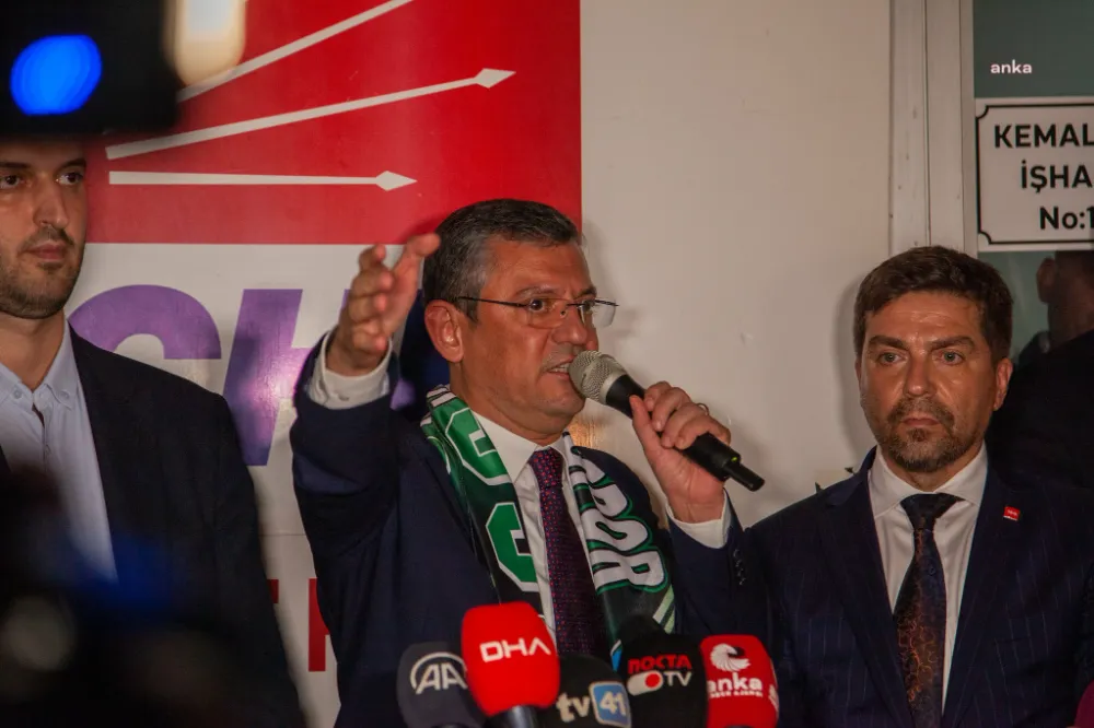 ÖZGÜR ÖZEL:“BU ÜLKEDE İNSANLAR İNSAN GİBİ YAŞAYAMIYORLAR”