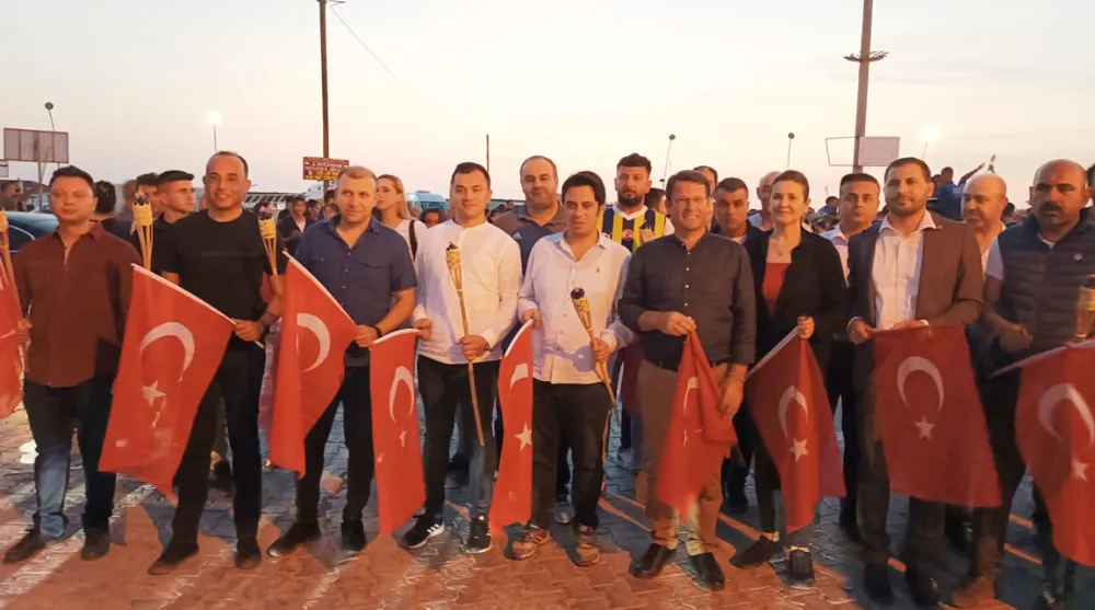 SAMANDAĞ HALKI CUMHURİYETE SAHİP ÇIKTI. 