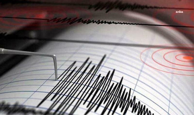 İZMİR FOÇA’DA 4.1 BÜYÜKLÜĞÜNDE DEPREM OLDU