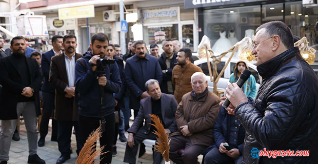LÜTFÜ SAVAŞ, KIRIKHAN’DA YURTTAŞLA BİR ARAYA GELDİ 