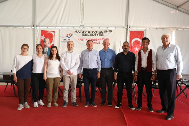 LÜTFÜ SAVAŞ, HRİSTİYAN VE MUSEVİ TOPLUMUNUN ÖNDE GELEN İSİMLERİYLE BİR ARAYA GELDİ