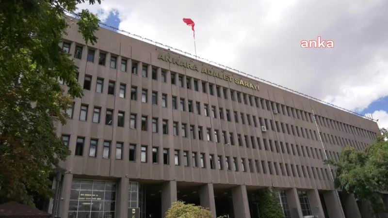BASIN AÇIKLAMASINDA ŞİİR OKUYAN ŞAİR AHMET TELLİ’YE “TERÖR ÖRGÜTÜ PROPAGANDASI YAPMAK” SUÇLAMASIYLA 10 AY HAPİS CEZASI VERİLDİ, CEZA ERTELENDİ