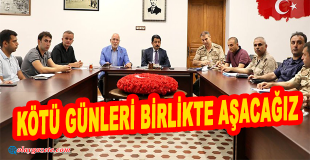 KAYMAKAM DEMİRYÜREK, İSKENDERUN BELEDİYE BAŞKANI TOSYALI, ASKERİ ERKAN VE KURUM MÜDÜRLERİ TOPLANTIDA BULUŞTU