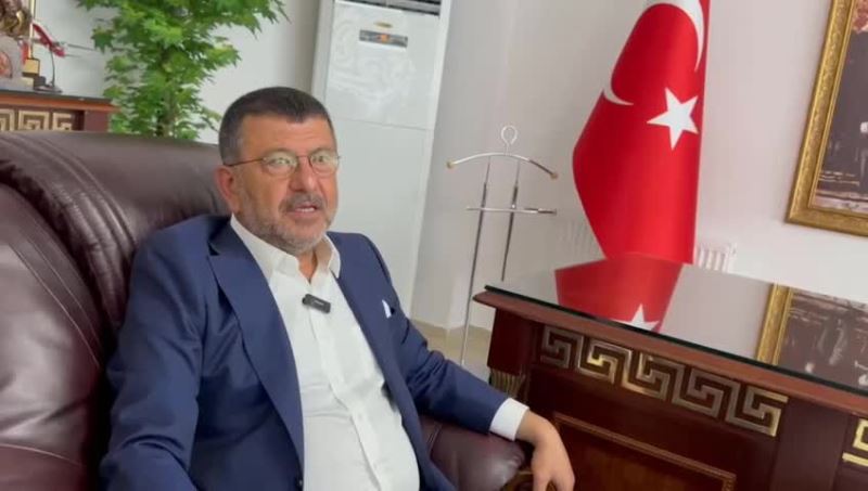 VELİ AĞBABA: DAVUTOĞLU, KEŞKE AYRI LİSTEDEN GİRSEYMİŞ HERKES DE OY ORANINI GÖRSEYMİŞ. EN ÇOK FEDAKARLIĞI DAVUTOĞLU DEĞİL CHP YAPMIŞTIR