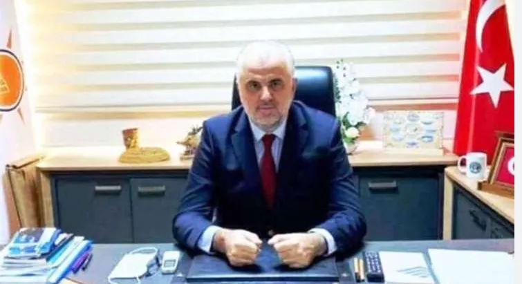 AKP AYVALIK İLÇE BAŞKANI İSTİFA ETTİ