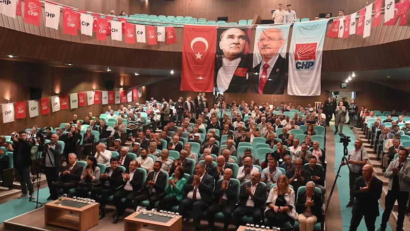 İLHAN CİHANER, CHP YOZGAT İL KONGRESİ’NDE: “YEREL SEÇİMLERDE İŞİMİZ KOLAY OLMAYACAK. AYAKLARIMIZIN YERE BASMASI LAZIM”