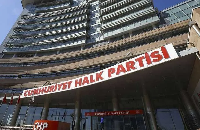 CHP’NİN İZMİR VE ANTALYA ADAYLARI CUMA GÜNÜ BELLİ OLUYOR