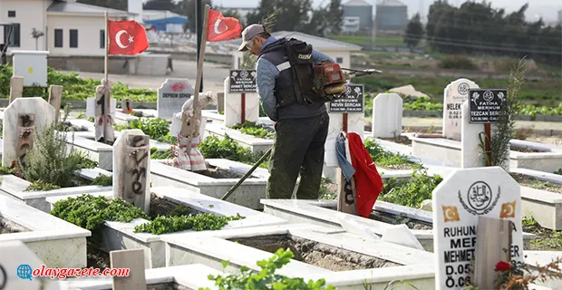 HBB’DEN DEPREM ŞEHİTLERİ MEZARLIĞINA ÇEVRE DÜZENLEMESİ