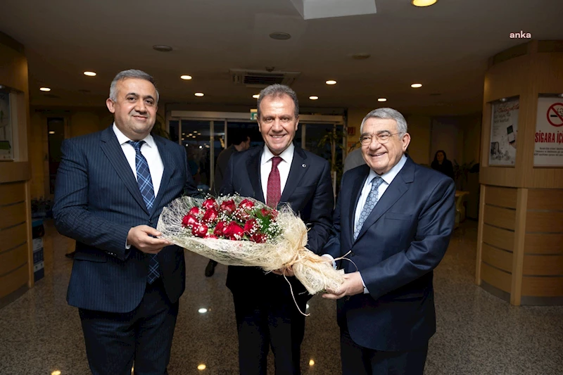 MERSİN TİCARET BORSASI’NIN MECLİS TOPLANTISINA KATILAN VAHAP SEÇER: “BEN TÜCCAR DEĞİLİM, KAR ELDE ETMEYİ DÜŞÜNMEM. BU SOSYAL BELEDİYECİLİKTİR” 