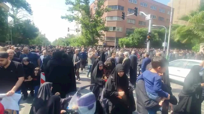 İran Cumhurbaşkanı Reisi için Tahran