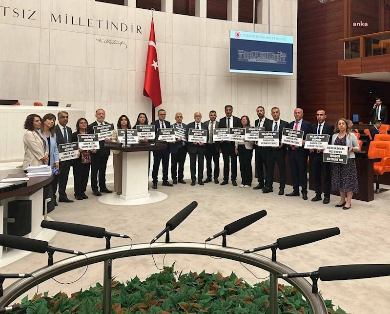 DEM Parti milletvekillerinin Meclis