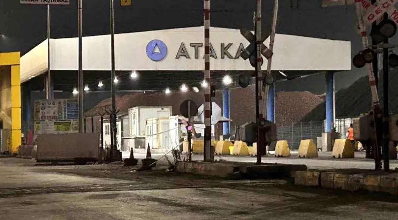 İSKENDERUN KÖRFEZİNDEKİ ATAKAŞ LİMANI