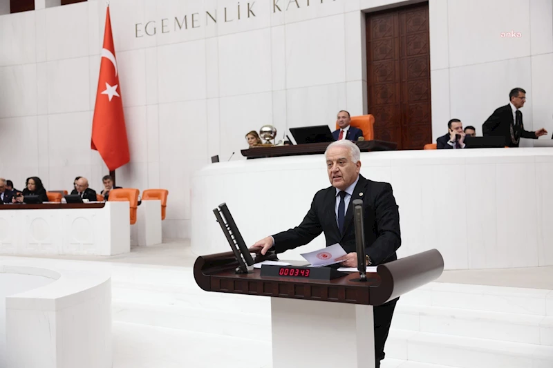 Tahsin Becan: İktidar, çoklu maaş alan bürokratların şatafatlı hayatlarına dokunmuyor ama geçinemeyen işçinin beklediği zammı enflasyon gerekçesiyle reddediyor