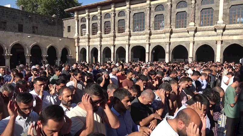 Diyarbakır’da İsmail Haniye için gıyabi cenaze namazı kılındı
