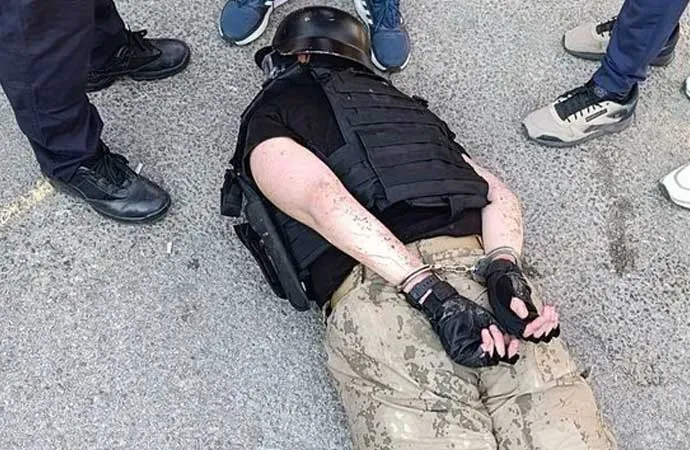 ESKİŞEHİR’DE 5 KİŞİYİ BIÇAKLA YARALAYAN SALDIRGAN TUTUKLANDI