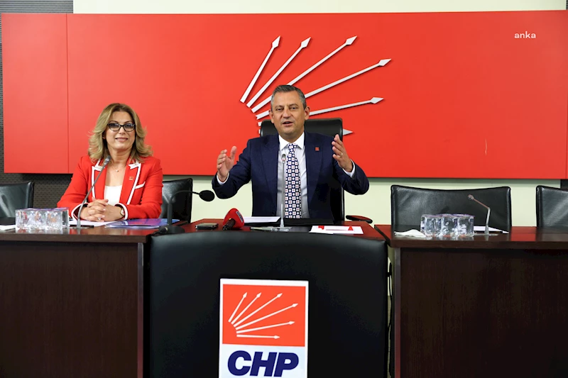 Özgür Özel, Kadın Kolları MYK toplantısına katıldı