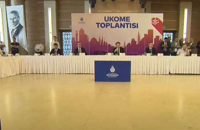 AKP MECLİS ÇOĞUNLUĞUNU KAYBETTİ, UKOME’DE TAKSİ TEKLİFİ KABUL EDİLDİ