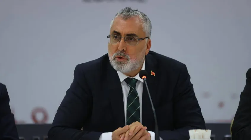 BAKAN IŞIKHAN
