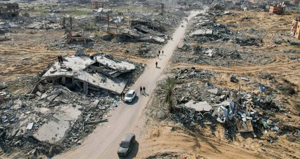 ESİR TAKASI BAŞLADI: HAMAS, 3 İSRAİLLİ REHİNEYİ TESLİM ETTİ