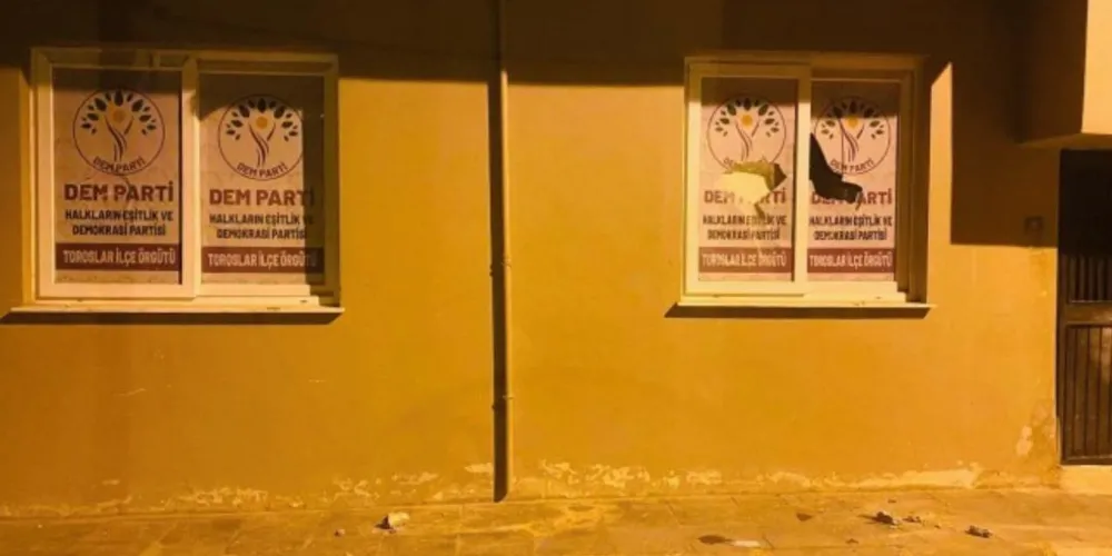 DEM PARTİ İLÇE BİNASINA TAŞLI SALDIRI: ŞÜPHELİ GÖZALTINDA