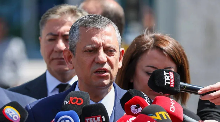 ÖZGÜR ÖZEL’DEN  AYM BAŞKANINA ZİYARET