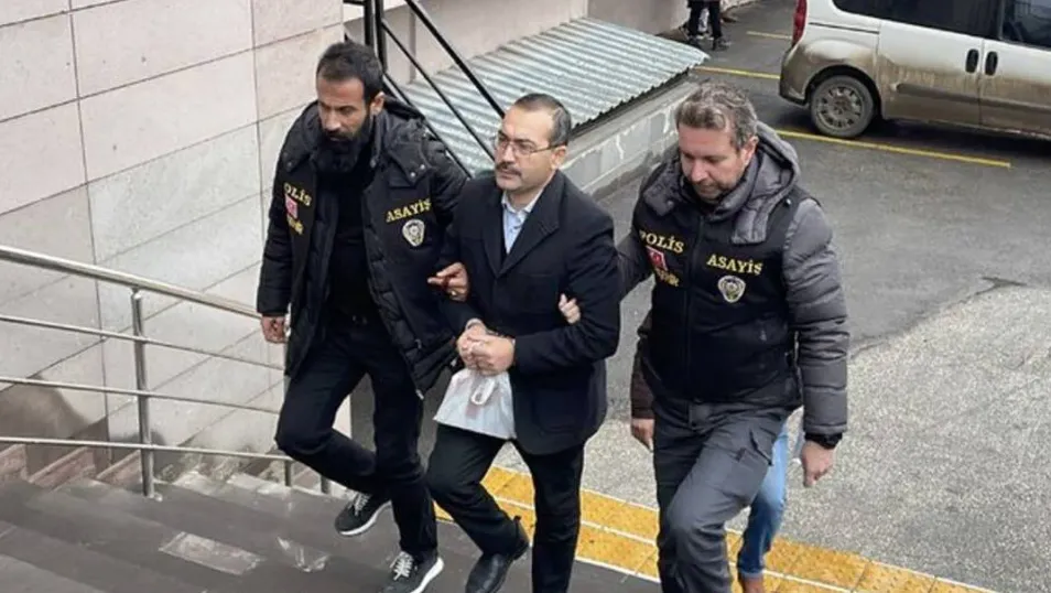 ‘TACİZLE’ SUÇLANAN MÜFTÜ VAİZ OLDU