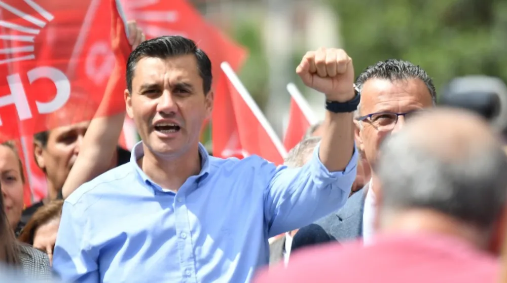 FERDİ ZEYREK