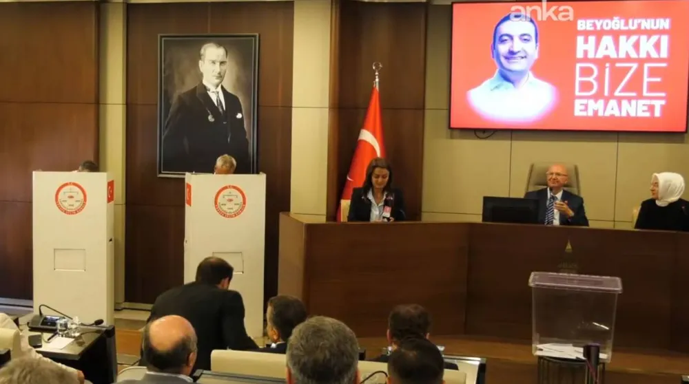 BEYOĞLU’NDA YENİ BAŞKAN VEKİLİ BELLİ OLDU: CHP’Lİ KARAAHMETOĞLU SEÇİLDİ