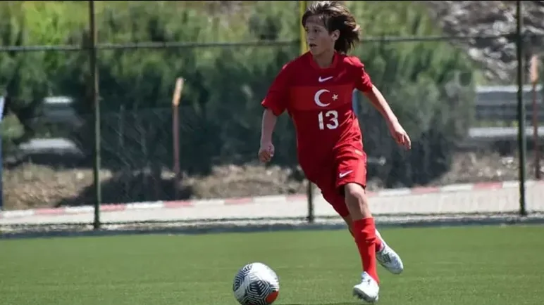 13 YAŞINDAKİ ÖMER ÖZYURT, 6 MİLYON TL’YE GALATASARAY’DA!