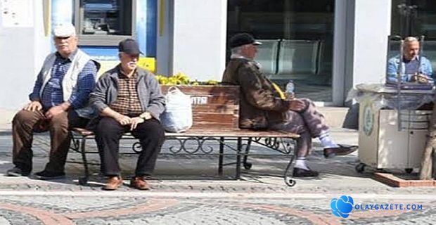 65 YAŞ ÜSTÜNE SOKAĞA ÇIKMA İZNİ GELİYOR