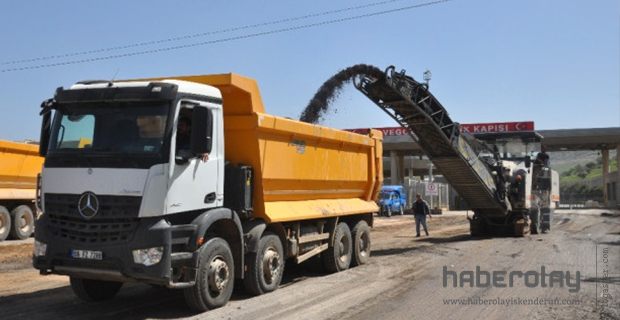 Cilvegözü Gümrük Kapısı Yolu Genişletiliyor