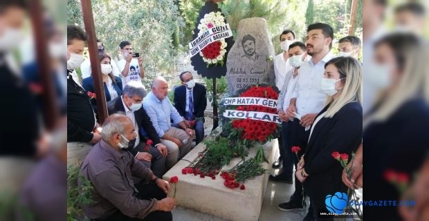 GEZİ EYLEMLERİNDE YAŞAMINI YİTİREN ABDULLAH CÖMERT, MEZARI BAŞINDA ANILDI