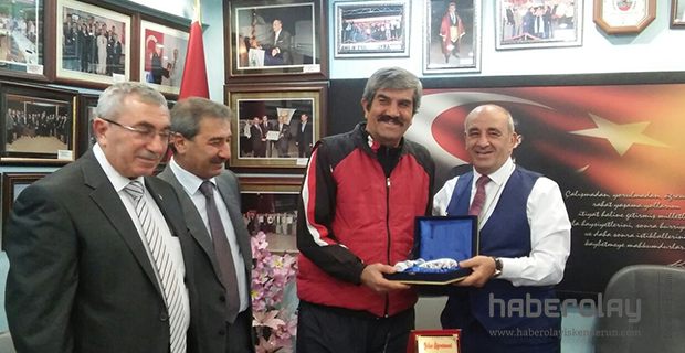 …GÜNÜNÜZ KUTLU OLSUN!