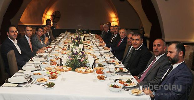 Hatay Valisi Ata, Milletvekilleriyle Buluştu