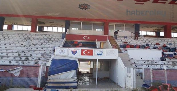 İSKENDERUN 5 TEMMUZ STADI YIKILIYOR