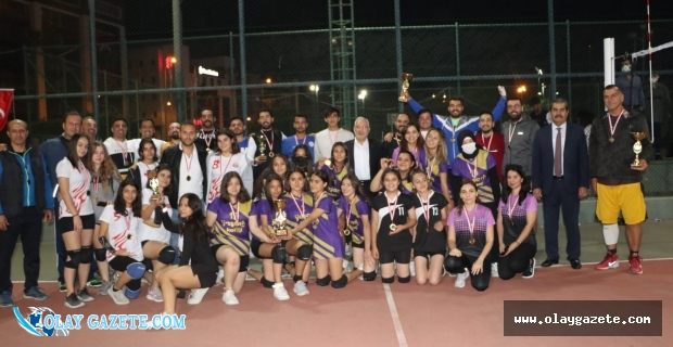İSKENDERUN BELEDİYESİ KURUMLAR ARASI FUTBOL TURNUVASI SONA ERDİ