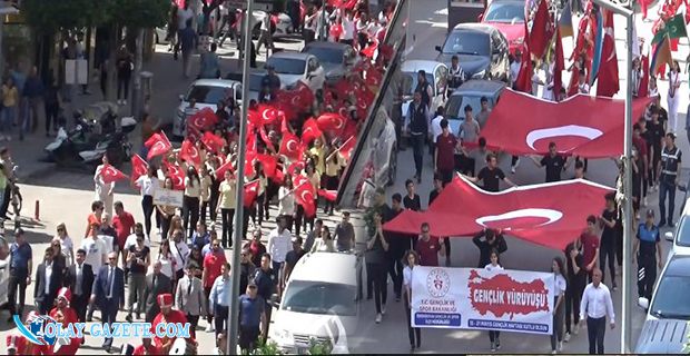 İSKENDERUN GENÇLİĞİ ATASINA YÜRÜDÜ