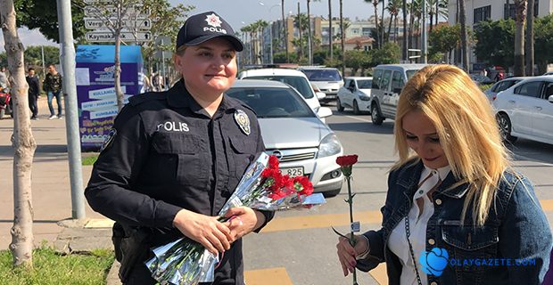 İSKENDERUN’DA KADINLAR GÜNÜ KUTLAMASI