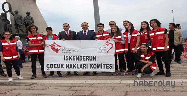 İSKENDERUN’DA UÇURTMA ŞENLİĞİ
