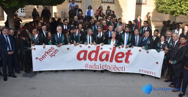 KADINLAR İÇİN ADALET NÖBETİ TUTULDU