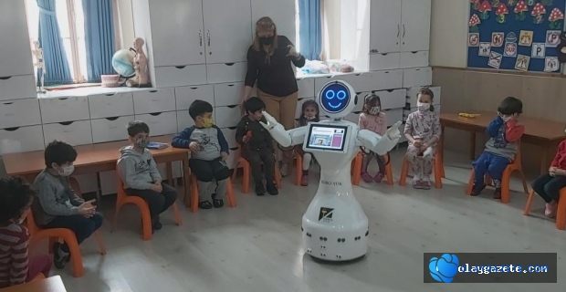 ROBO-YÜK”,MİTHAT PAŞA İLKÖĞRETİM OKULU ÖĞRENCİLERİNE KONUK OLDU