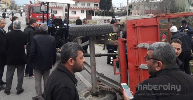 Tarım işçilerini taşıyan traktör devrildi