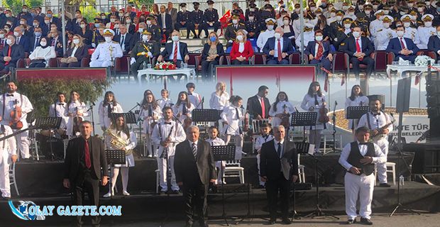 TÖRENLERE YÜKSELİŞ KOLEJİ FLARMONİ ORKESTRASI VE BANDOSU DAMGASINI VURDU