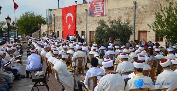 TÜRBEDE MEHMETÇİK İÇİN DUA EDİLDİ 