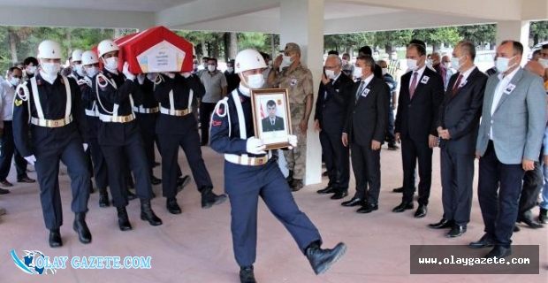 UZMAN ÇAVUŞ EMRE KESİK SON YOLCULUĞUNA UĞURLANDI…